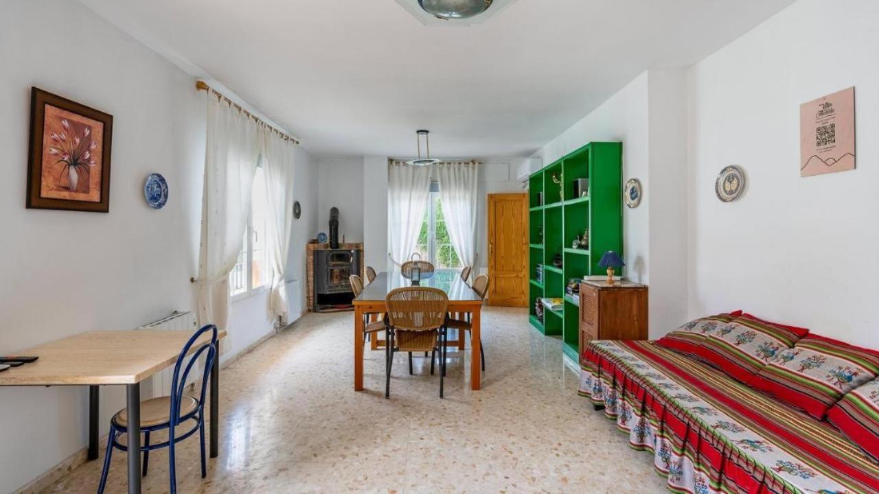 Villa De La Acacia Gojar المظهر الخارجي الصورة